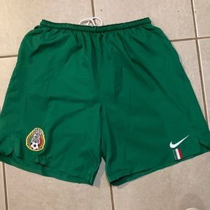 Nike mexico short